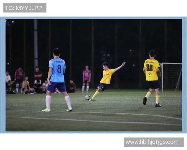 足球明星挑战百米赛道展现速度与激情的精彩瞬间